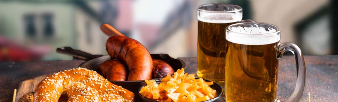 fried sausages with beer